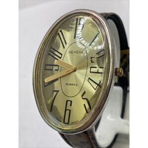 Vintage Geneva Large Oval Cheetah Band Works New Batterh